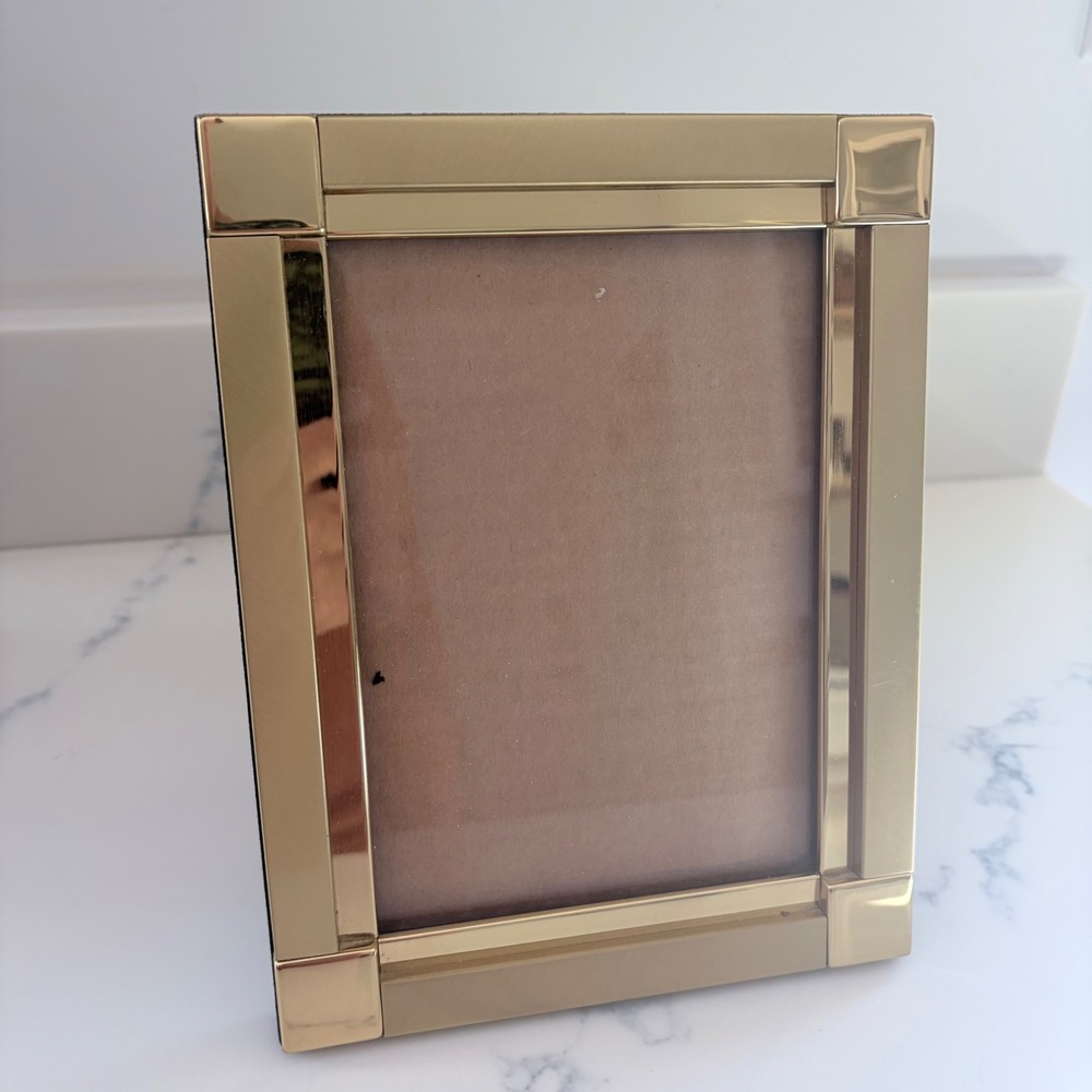 Modern Gold Tone Picture Frame Brushed and‎ Polished Metal 5x7 Tabletop Decor